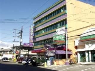 Hotel Tiffany ลาวัก ภายนอก รูปภาพ
